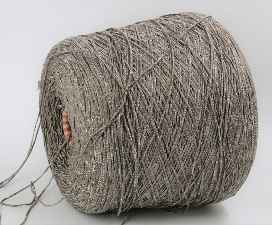 ICELAND 16423 EBANO