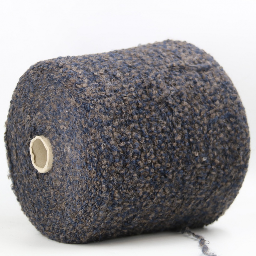 WILD BOUCLE 22917 серо коричневый/синий 600 грамм